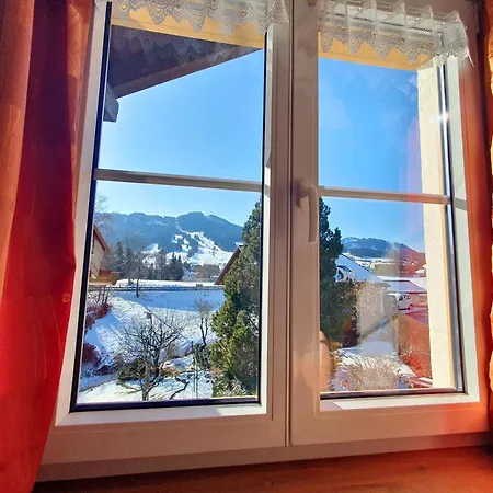 דירה Haus Hindelang - 2 Fewos Mit Zugspitzblick, Inkl Koenigscard, Gratis Parken & Wlan, Self Check-in, 5 Minuten Ins Zentrum