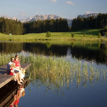 Haus Hindelang - 2 Fewos Mit Zugspitzblick, Inkl Koenigscard, Gratis Parken & Wlan, Self Check-in, 5 Minuten Ins Zentrum *