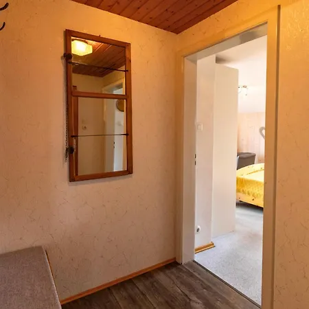 Haus Hindelang - 2 Fewos Mit Zugspitzblick, Inkl Koenigscard, Gratis Parken & Wlan, Self Check-in, 5 Minuten Ins Zentrum דירה נסלוואנג