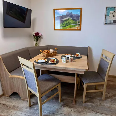 Haus Hindelang - 2 Fewos Mit Zugspitzblick, Inkl Koenigscard, Gratis Parken & Wlan, Self Check-in, 5 Minuten Ins Zentrum נסלוואנג