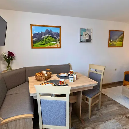 Haus Hindelang - 2 Fewos Mit Zugspitzblick, Inkl Koenigscard, Gratis Parken & Wlan, Self Check-in, 5 Minuten Ins Zentrum *