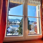 Appartamento Haus Hindelang - 2 Fewos Mit Zugspitzblick, Inkl Koenigscard, Gratis Parken & Wlan, Self Check-in, 5 Minuten Ins Zentrum