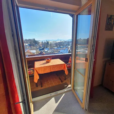 Haus Hindelang - 2 Fewos Mit Zugspitzblick, Inkl Koenigscard, Gratis Parken & Wlan, Self Check-in, 5 Minuten Ins Zentrum Apartament *