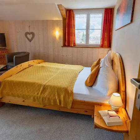 Haus Hindelang - 2 Fewos Mit Zugspitzblick, Inkl Koenigscard, Gratis Parken & Wlan, Self Check-in, 5 Minuten Ins Zentrum