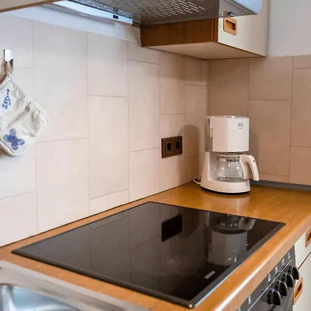 Haus Hindelang - 2 Fewos Mit Zugspitzblick, Inkl Koenigscard, Gratis Parken & Wlan, Self Check-in, 5 Minuten Ins Zentrum
