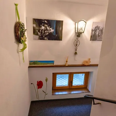 Haus Hindelang - 2 Fewos Mit Zugspitzblick, Inkl Koenigscard, Gratis Parken & Wlan, Self Check-in, 5 Minuten Ins Zentrum