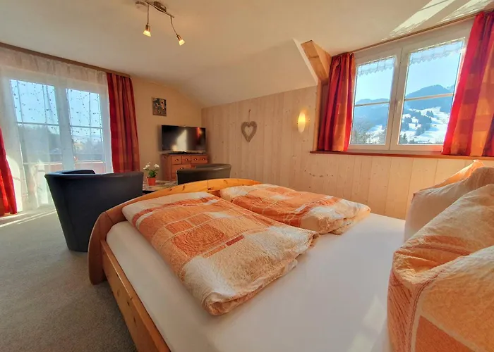 Haus Hindelang - 2 Fewos Mit Zugspitzblick, Inkl Koenigscard, Gratis Parken & Wlan, Self Check-in, 5 Minuten Ins Zentrum * Nesselwang